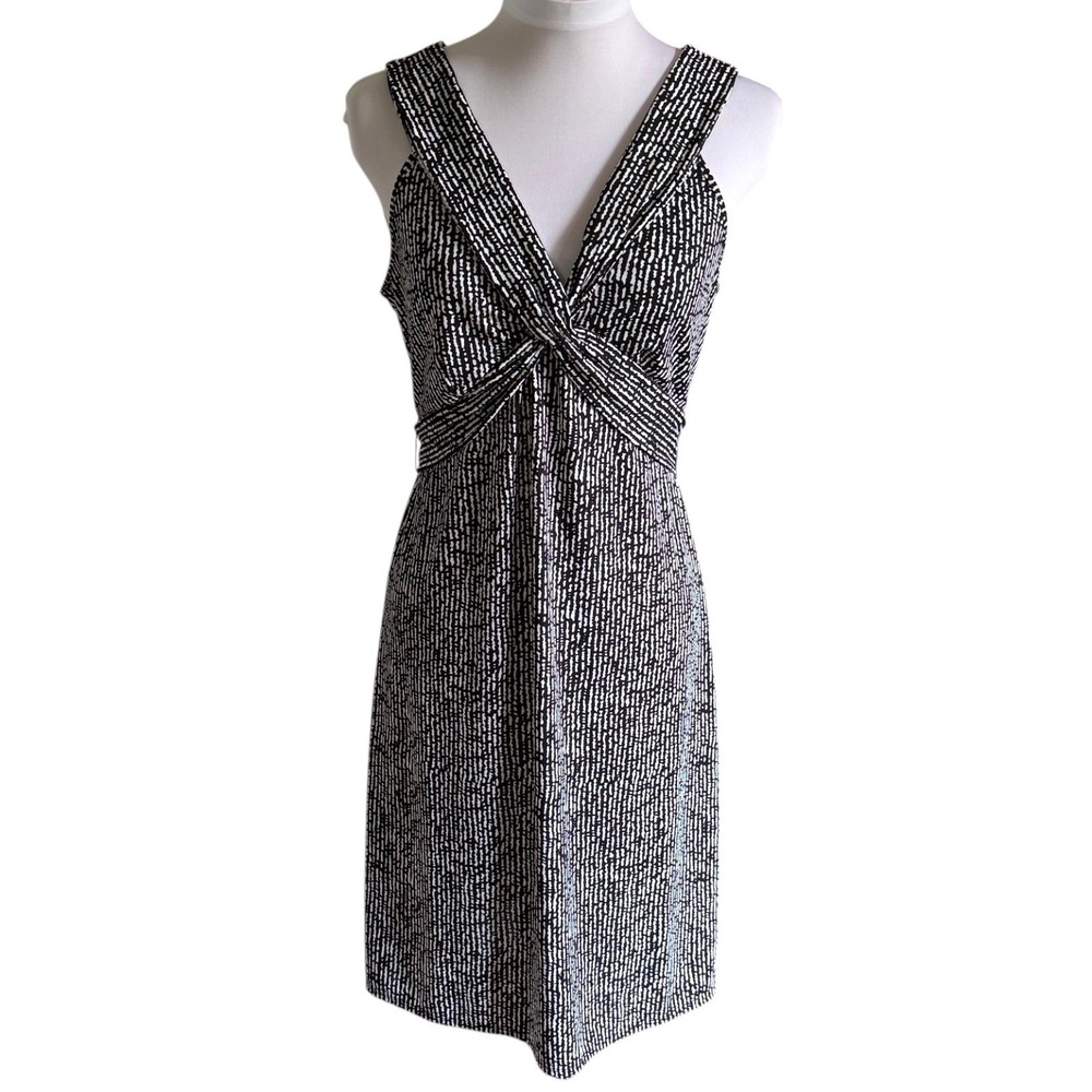 Loft Ann Taylor Sleeveless Dress, Size 8, Black & White Pattern Deep V, Tie Belt